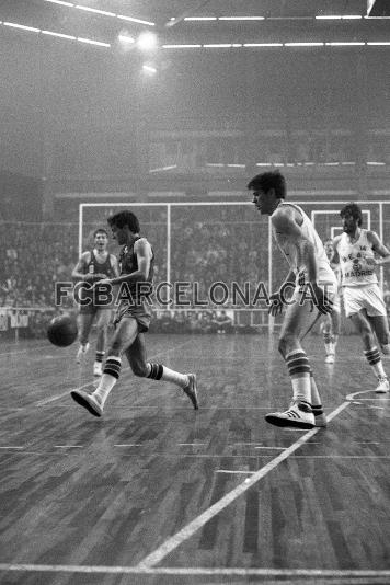 En febrero del 81, Creus se enfrentaba al Real Madrid. (Fotos: Segu/Archivo FCB)