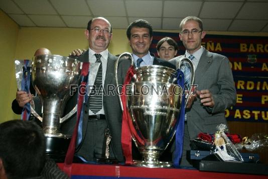 Joan Laporta va recordar que la darrera ocasió en què va estar amb els penyistes asturians i va baixar a una mina, l’abril del 2006, el FC Barcelona va acabar guanyant la Lliga i la Champions.