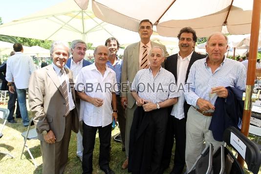 Carles Rexach, Toño de la Cruz, Ramon Alfonseda y Josep Moratalla entre los veteranos que han estado presentes. Foto: Àlex Caparrós/Miguel Ruiz-FCB.