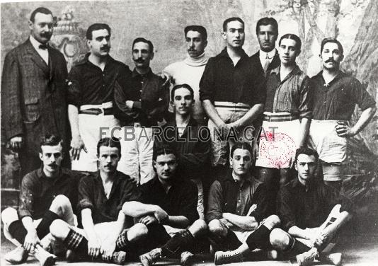 La primera Copa del Rey lleg hace 99 aos. El Bara super 3-2 al Espanyol de Madrid.