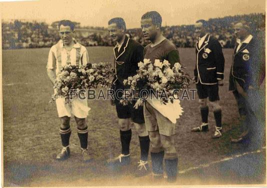 Samitier, antes de la final que el Bara ganara en 1928.