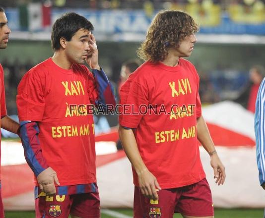 Curiosamente, el siguiente partido era un Villarreal-Bara como el de este domingo. Sus compaeros le dieron muestras de nimo con una camiseta.