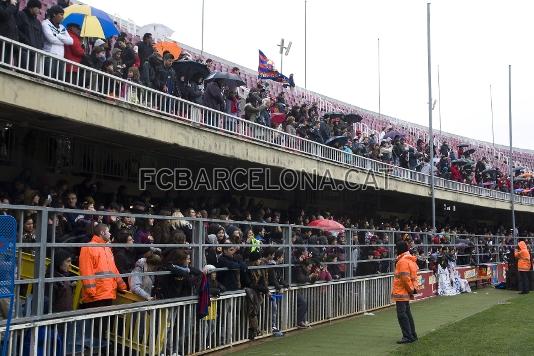 7.000 personas han visto en directo el entrenamiento del primer equipo. Foto: lex Caparrs / Miguel Ruiz (FCB)