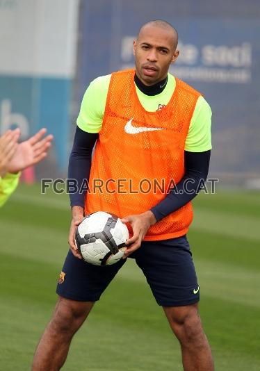 Thierry Henry, durant l'entrenament d'aquest divendres. Foto: Miguel Ruiz - FCB.