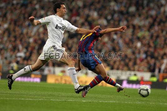 Pedro impacta el xut que suposa el 0-2. Foto: Miguel Ruiz-FCB