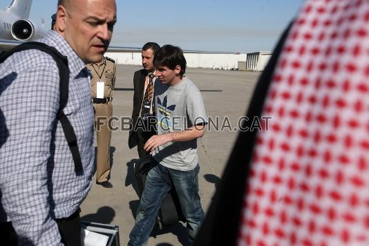 Messi, abans de sortir de Kuwait. (Foto: Miguel Ruiz)