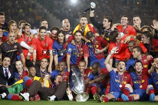 Mrquez y el resto del equipo, con la Champions 2009 conseguida en Roma. Foto: Archivo FCB