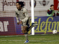 Ronaldinhox_Osasuna-FCB_8-2-04.jpg