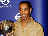 Ronaldinho_EFE2.JPG