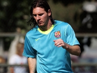 Messi joins in training