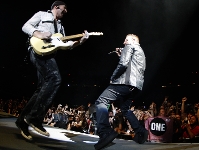El Camp Nou vibra a ritme dels U2