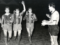 El Wolverhampton va acomiadar el Bara amb un passads desprs de perdre per 4-0 i 2-5 (Copa d'Europa, 1960).
