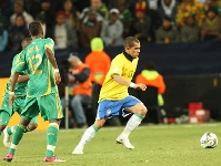 Alves clasifica a Brasil para la final (1-0)