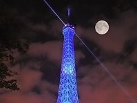 La Torre Eiffel, emblema de la capital francesa (Fotos: Arxiu)