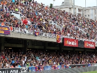El Mini ple, el dia del partit entre el Barça Atlètic i el Poli Ejido. Fotos: arxiu FCB.
