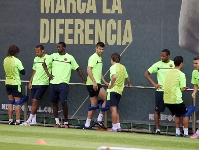 El equipo ha realizado este viernes el ltimo entrenamiento antes del Xerez. Fotos: Miguel Ruiz - FCB.