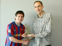 Messi wins Onze dOr award