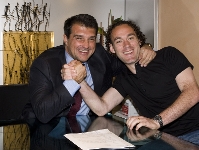 Milito extends contract to 2012