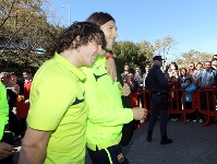Foto: Puyol y Chygrynskiy, en la llegada a las Baleares. Foto: Miguel Ruiz (FCB).