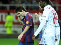 Imagen del reportaje titulado:  El Sevilla acaba con el sueo de la Copa  