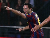 Xavi celebra el gol marcado en el Madrigal.
