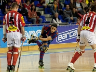 Foto: Reinaldo García, chutando ante la defensa del Vic. Foto: German Parga-FCB