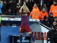 Double ovation for Iniesta