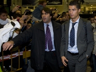 Cristiano Ronaldo, en la llegada del Real Madrid a Barcelona. Foto: lex Caparrs-FCB
