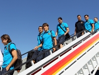 Foto: L'equip, a la seva arribada a Santander. Foto: Miguel Ruiz - FCB