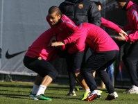 Bojan and Alves back to training