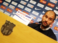 Josep Guardiola, durant la roda de premsa d'aquest diumenge. Fotos: Miguel Ruiz-FCB