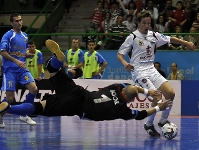 Lin marcant un gol amb el Caja Segòvia. Fotos: LNFS.