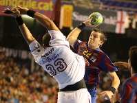 Bara Borges y Ciudad Real se juegan la Liga en el Palau. (Fotos: Archivo FCB)