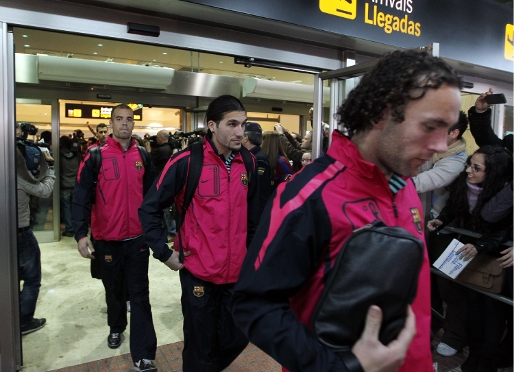 L'equip, en la seva arribada a Valncia. Fotos: Miguel Ruiz-FCB