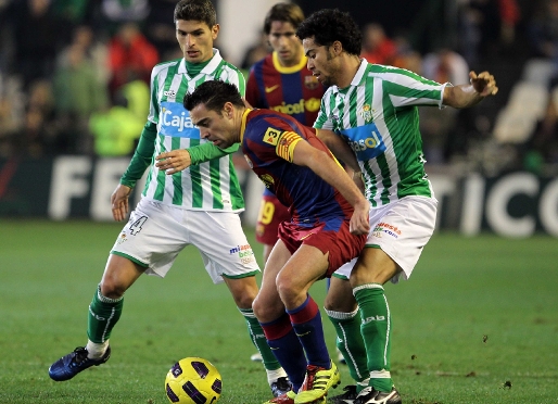Xavi, en un moment del partit contra el Betis de Copa. Fotos: Miguel Ruiz