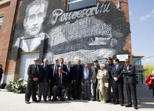 El dibuix de Ramallets a la paret del poliesportiu de Mediona. Foto: lex Caparrs - FCB