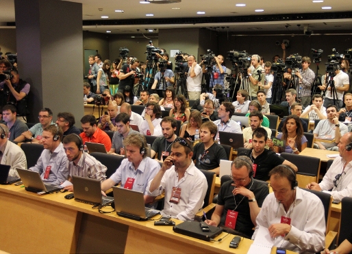 La sala de prensa, hasta la bandera. Fotos. Miguel Ruiz (FCB)