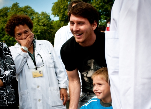 Messi, solidario con los niños argentinos