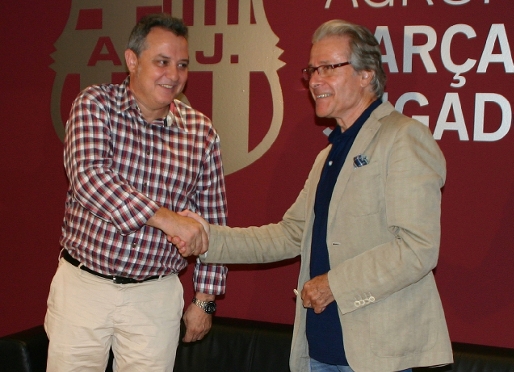 Atars, Consejero Delegado de Hestia Alliance, y Alfonseda, presidente de la ABJ, despus de firmar el acuerdo. Foto: Josep Joanmart