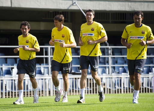 Los jugadores del Bara Intersport, en la primera sesin de entreno de la temporada. Foto: lex Caparrs-FCB