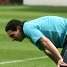 Leo Messi estirando.