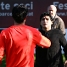 Xavi saluda a Maradona.