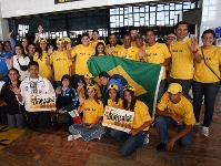 Llegada del grupo brasileo i mexicano al aeropuerto del Prat.