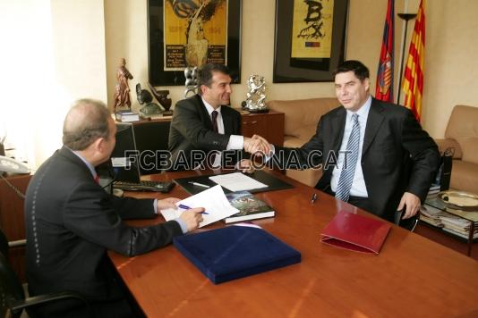 El convenio establece tambin que el FC Barcelona apoyar la aplicacin de los mtodos de trabajo con la cantera del CD Bolvar.