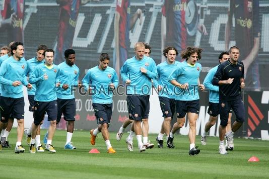 El primer equipo comienza a preparar este lunes el partido de Copa en Mestalla del jueves.