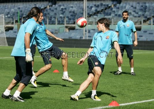 Bojan, Pinto, Zambrotta y Oleguer, en el entrenamiento.