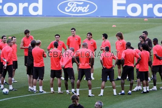 El equipo ha realizado el entrenamiento previo al estreno de la Champions en el Camp Nou.
