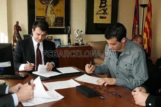 Sergio Busquets ha renovado su contrato con el FC Barcelona hasta el 2013.