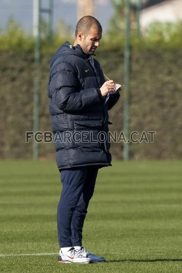 Tras el entrenamiento, Guardiola ha comparecido en rueda de prensa. (Foto: lex Caparrs)