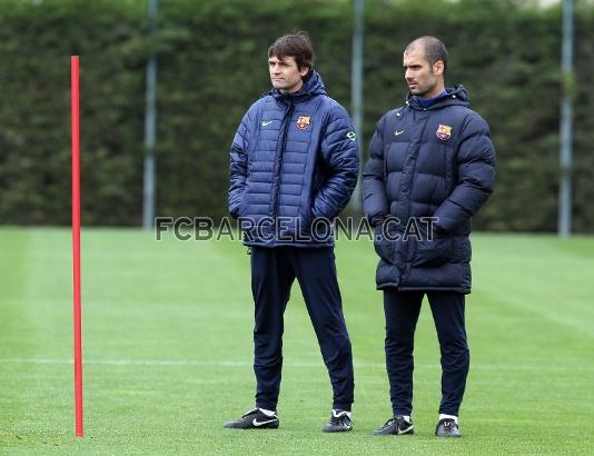 Guardiola y Vilanova, atentos. Foto: Miguel Ruiz-FCB